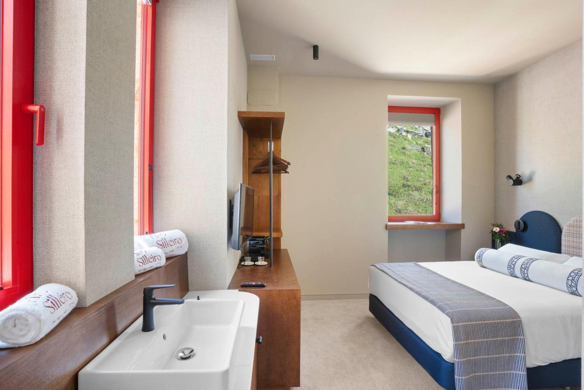 באיונה Hotel Boutique Faro Silleiro מראה חיצוני תמונה